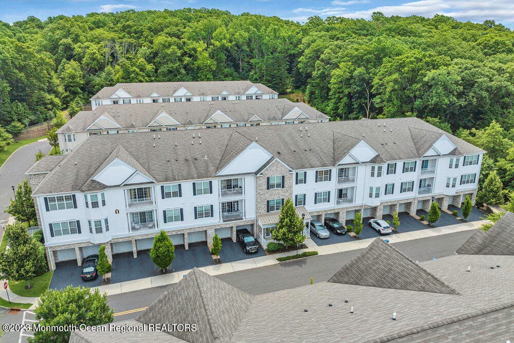 106 Regency Court, Morganville, NJ 07751