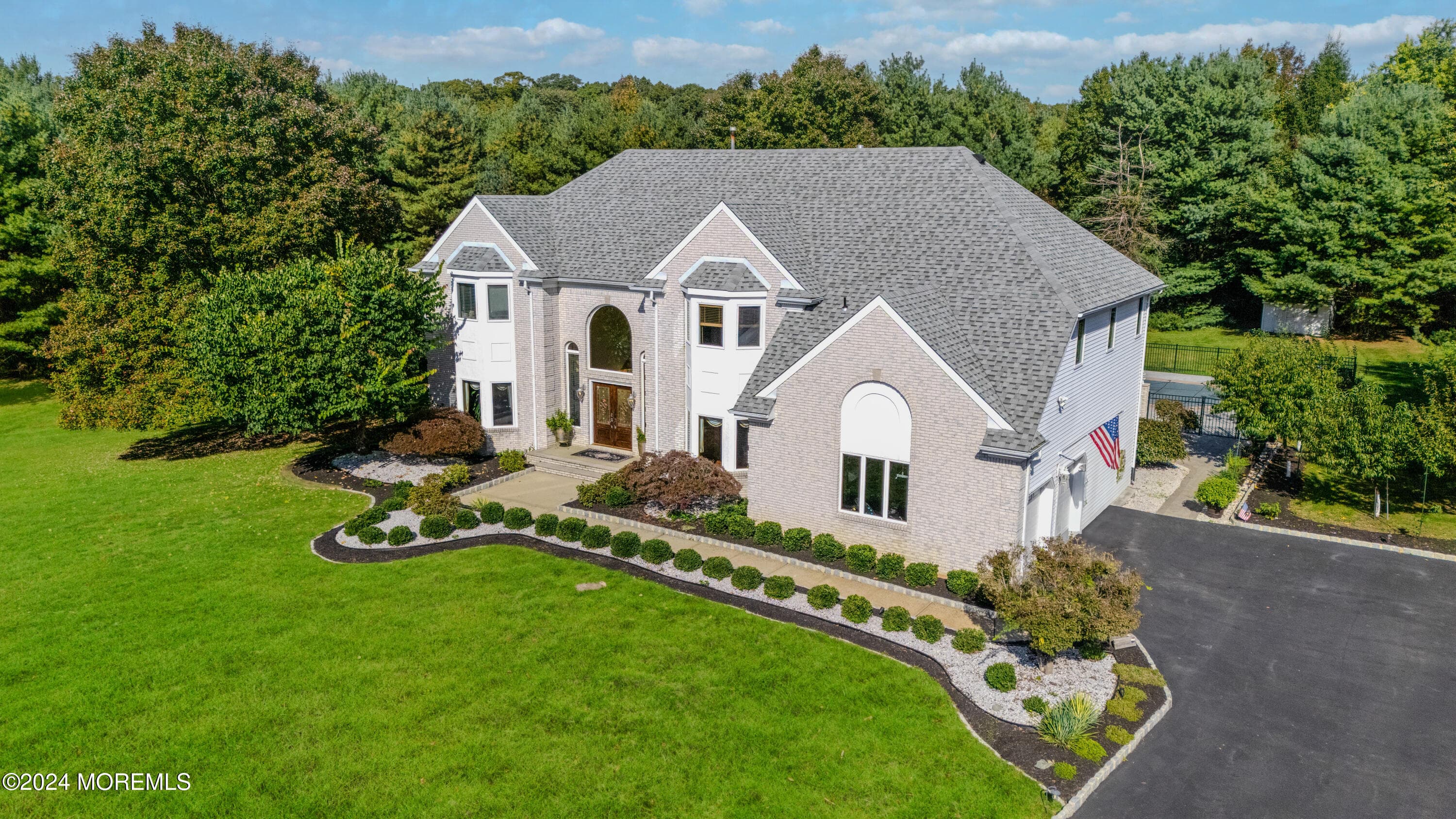 5 Mount Drive, Millstone, NJ 08535